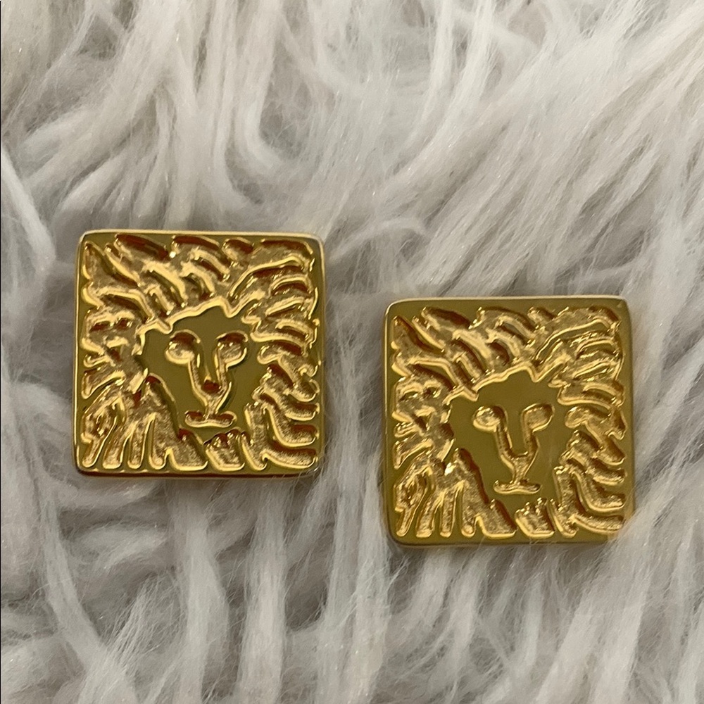 ANNE Klein Iconic Gold Signature Lion Head Logo Clip on Earrings